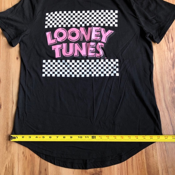 NEW LOONEY TUNES Tee Short Sleeve Black Large Women’s NWOT - Picture 7 of 14